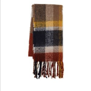 Time and tru women’s blanket scarf NWT